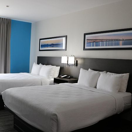 Quality Inn & Suites Buda Ngoại thất bức ảnh