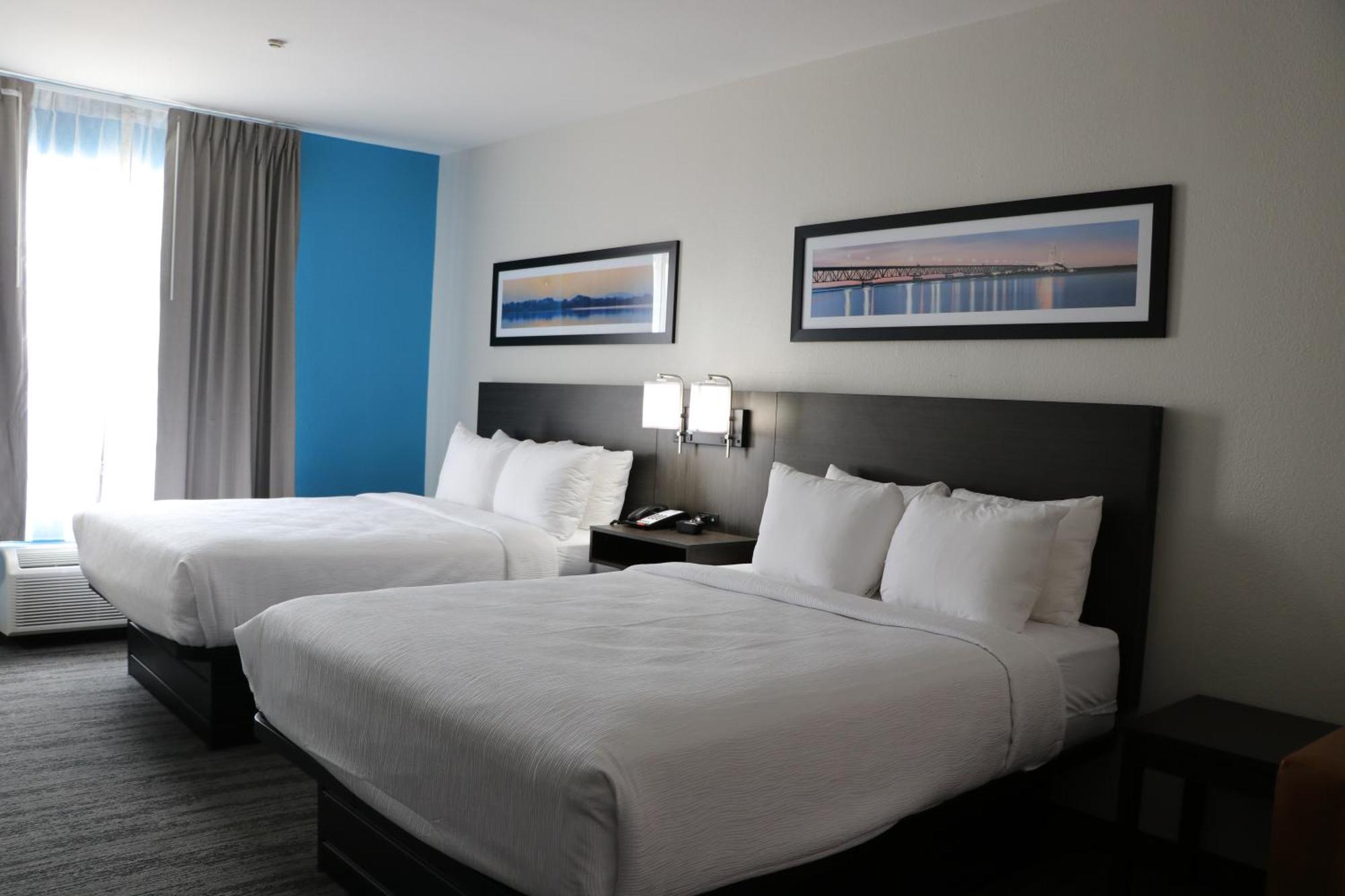 Quality Inn & Suites Buda Ngoại thất bức ảnh