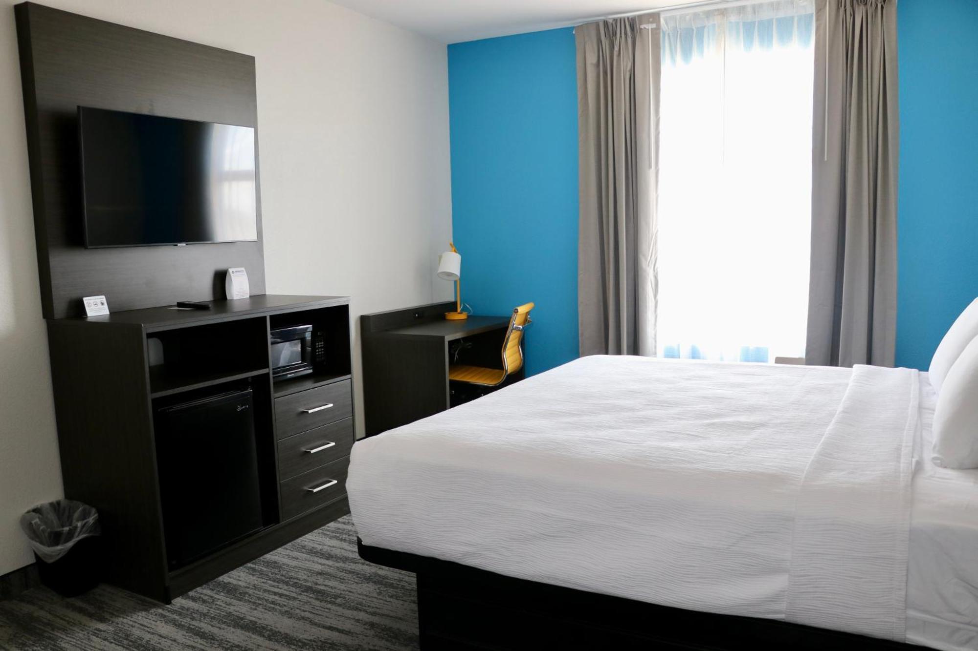 Quality Inn & Suites Buda Ngoại thất bức ảnh