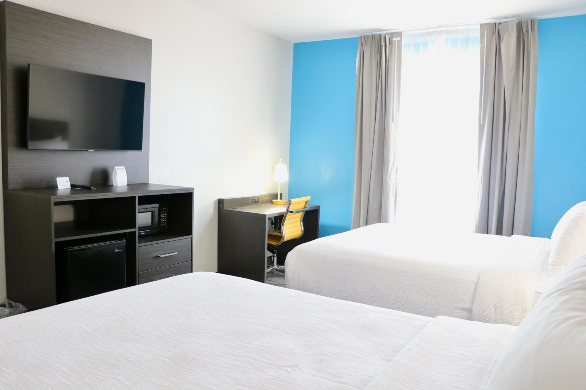 Quality Inn & Suites Buda Ngoại thất bức ảnh